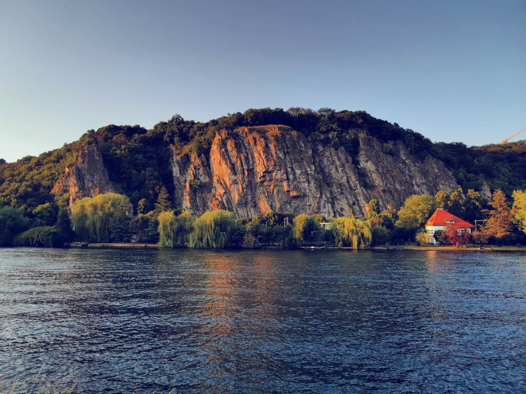 Meuse and house